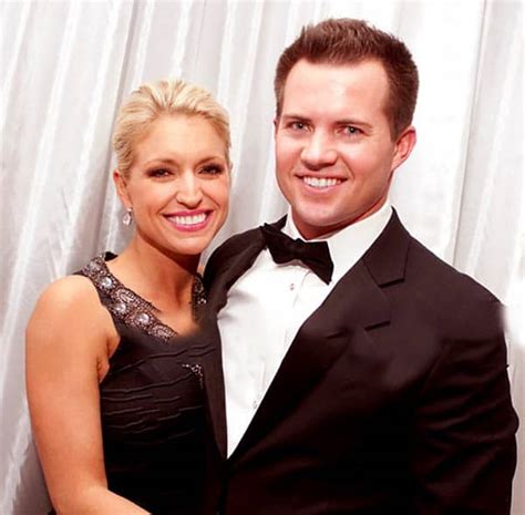 is ainsley earhardt still married|ainsley earhardt affairs husband bio.